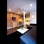 Apartmenty Mariacka 20 -self Check-in 24h -glosniej W Weekendy - Noisy On The Weekend Apartment *