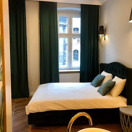 Apartmenty Mariacka 20 -self Check-in 24h -loud On The Weekends - By Kanclerz Investment
