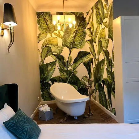 Apartmenty Mariacka 20 -self Check-in 24h -loud On The Weekends - By Kanclerz Investment Daire Katoviçe