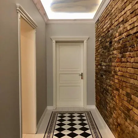 Apartmenty Mariacka 20 *