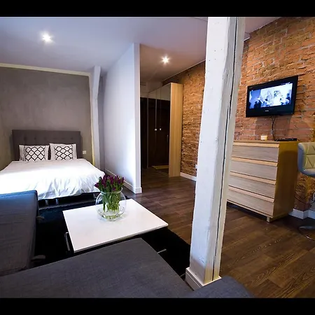 Apartmenty Mariacka 20 -self Check-in 24h -glosniej W Weekendy - Noisy On The Weekend *
