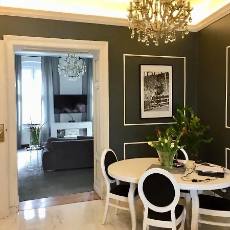 Apartmenty Mariacka 20 -self Check-in 24h -loud On The Weekends - By Kanclerz Investment *