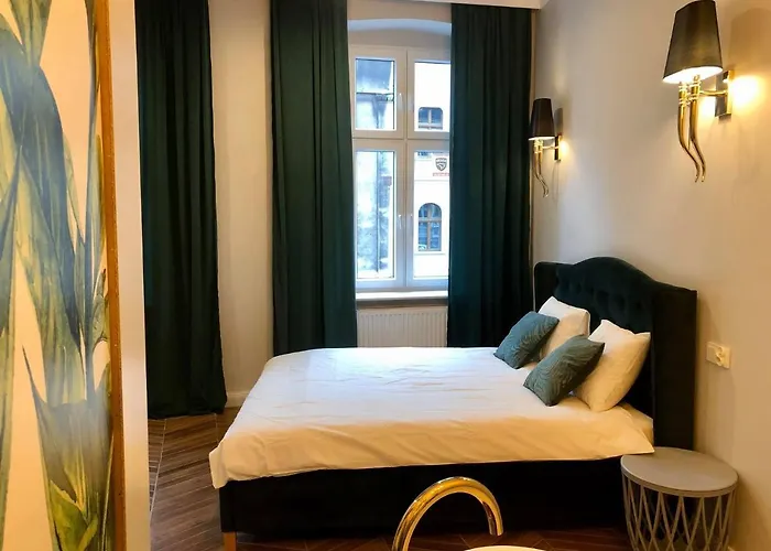 Apartmenty Mariacka 20 -Self Check-In 24H -Glosno W Weekendy - Noisy On The Weekend