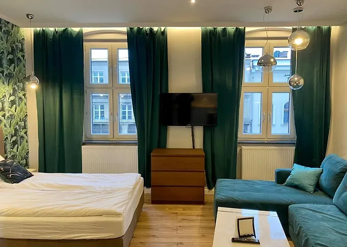 Apartmenty Mariacka 20 -self Check-in 24h -glosno W Weekendy - Noisy On The Weekend Lejlighed *